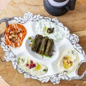 Photo Tawfeernl offers fast delivery of Arabic food products